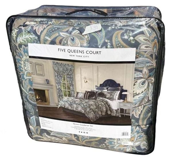 BNIP Five Queens Court Michaela Queen Comforter Set Size Queen Blue Paisley 2