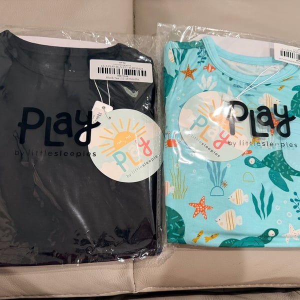 Play by Little Sleepies Black Tee & Turtle Tee Size 12-18 Months