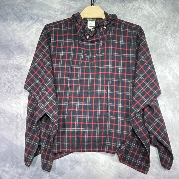 Harve Benard Hooded Poncho Size Small Red Navy Plaid Wool Cape