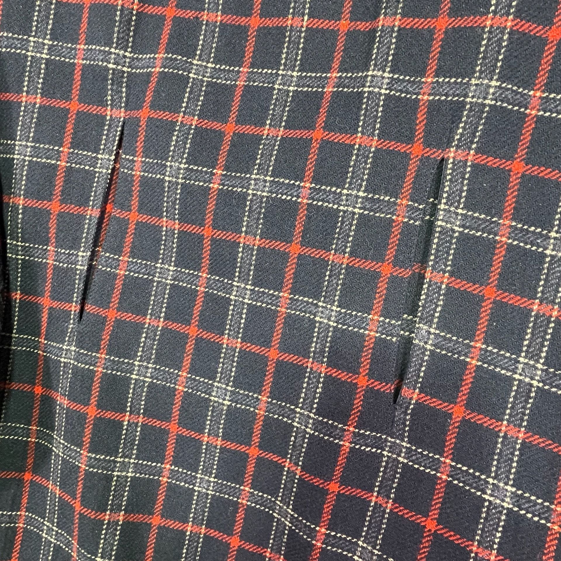 Harve Benard Hooded Poncho Size Small Red Navy Plaid Wool Cape 10