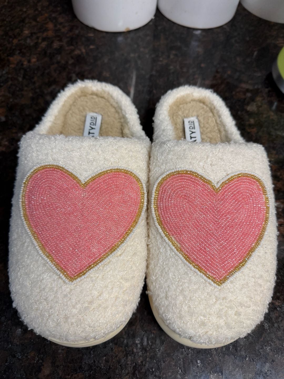 Katydid Heart Slippers Size 6/7 White Fuzzy Beaded Heart 2