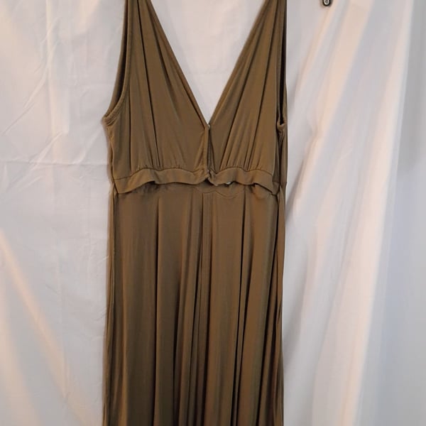 Lila Loungewear V-Neck Midi Dress Green Jersey Cutout Open Back