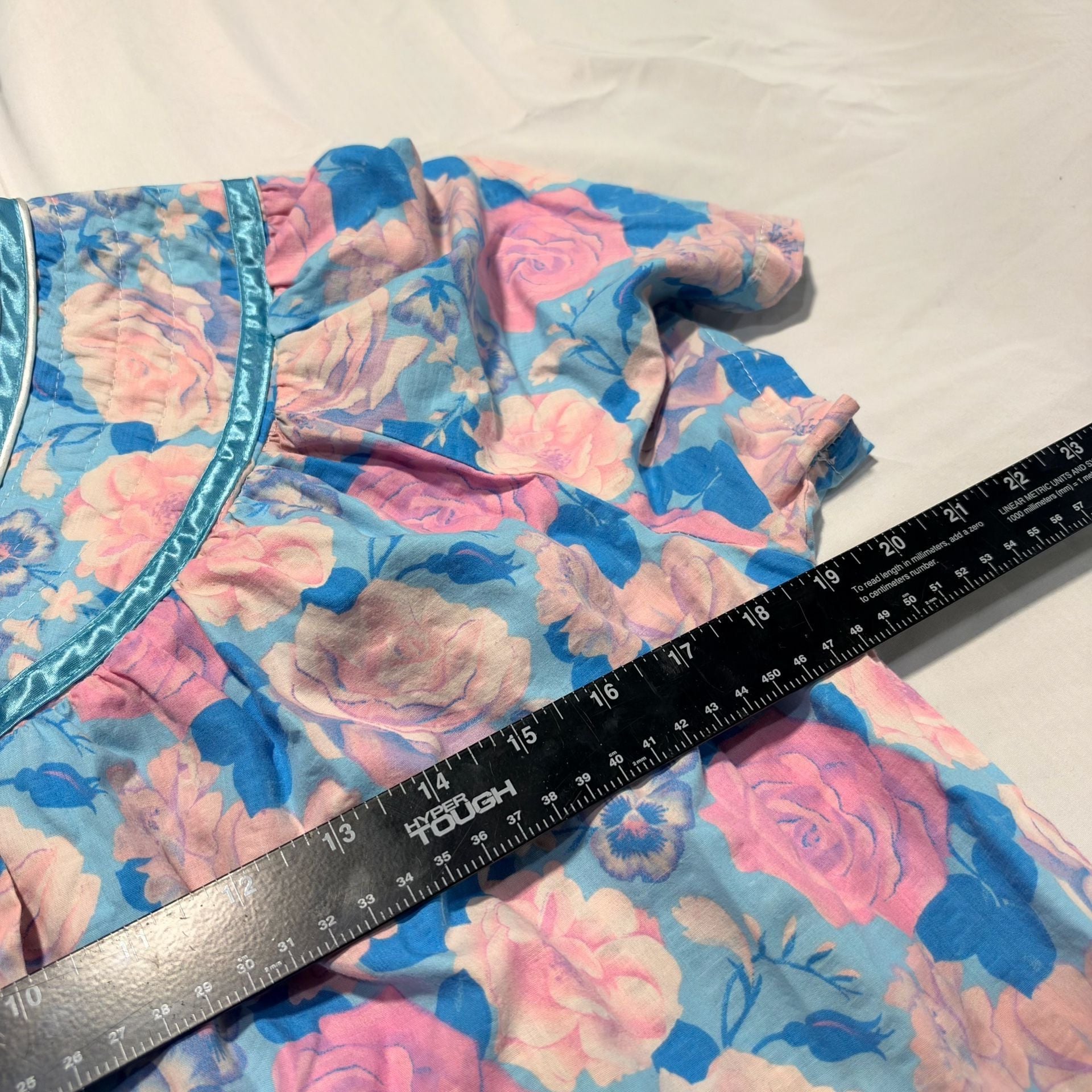 Elegant Emily Snap-Front Duster Robe Floral Pink Blue 5