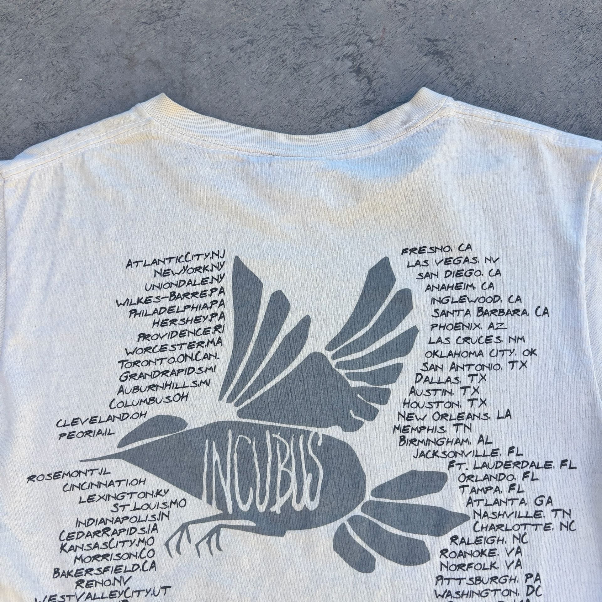 2004 Vintage Incubus A Crow Left of the Murder Tour T-Shirt Size S 9