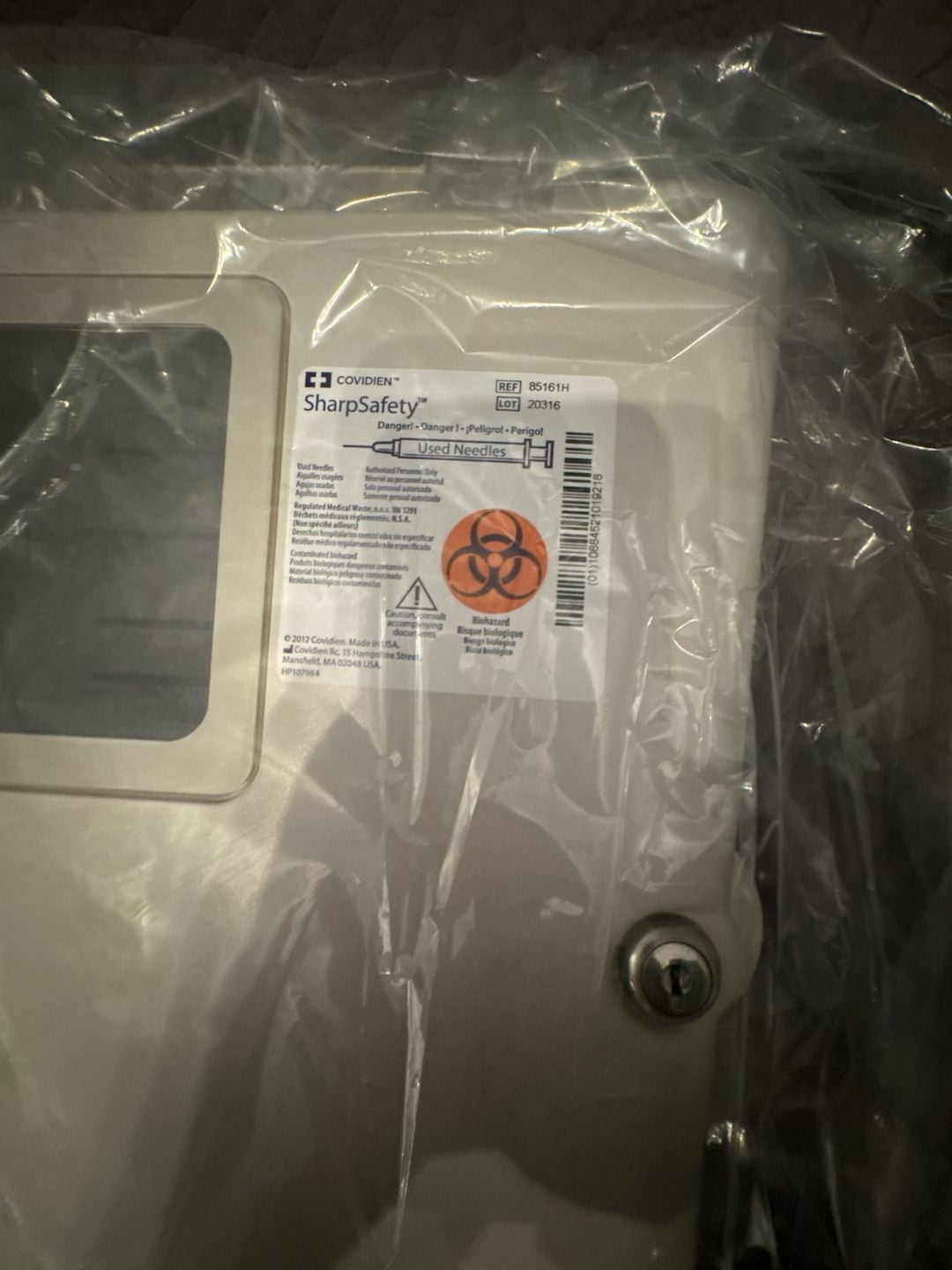 Covidien SharpSafety Wall Enclosure Ref 85161H Sharps Container 1