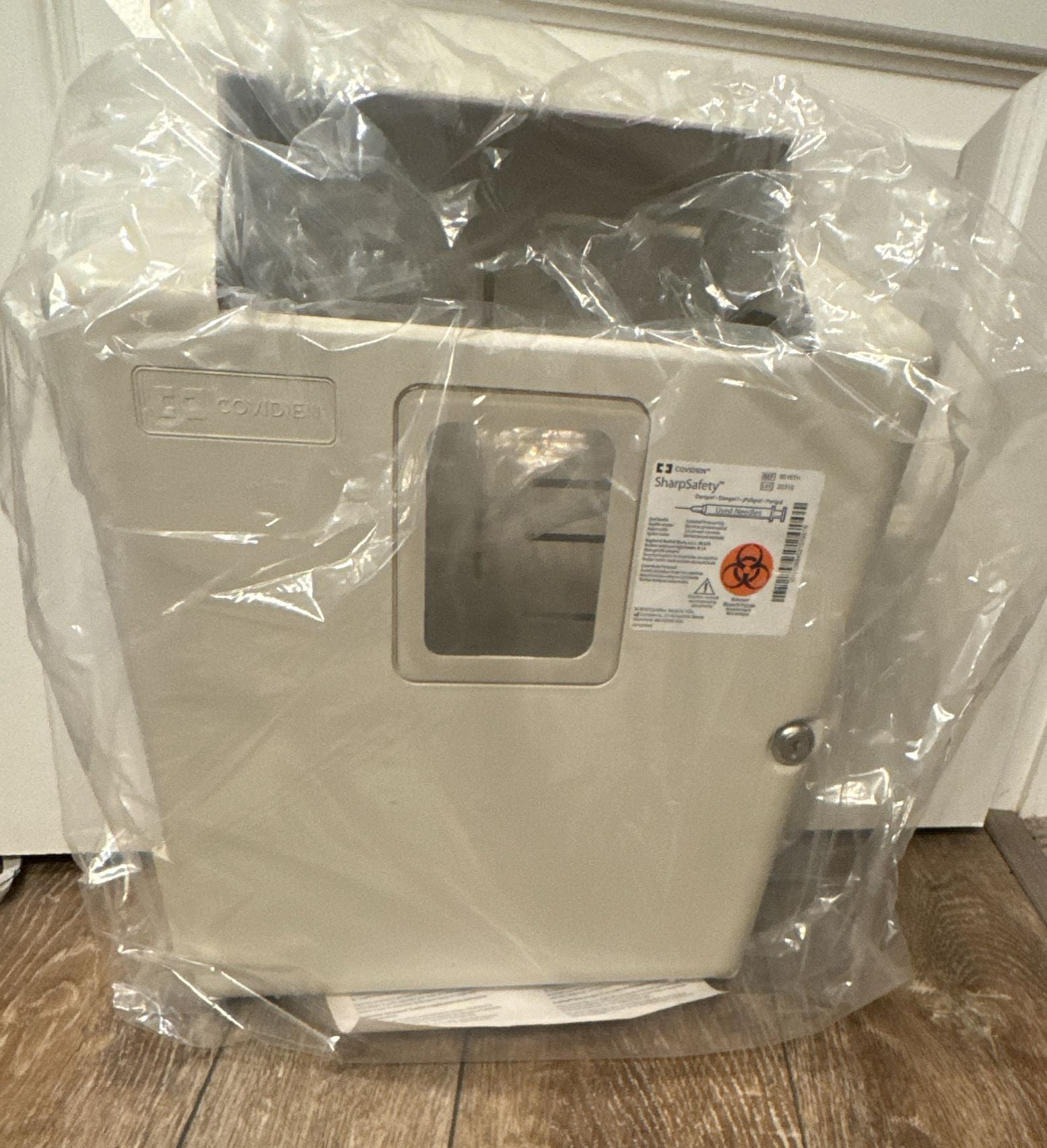 Covidien SharpSafety Wall Enclosure Ref 85161H Sharps Container 2