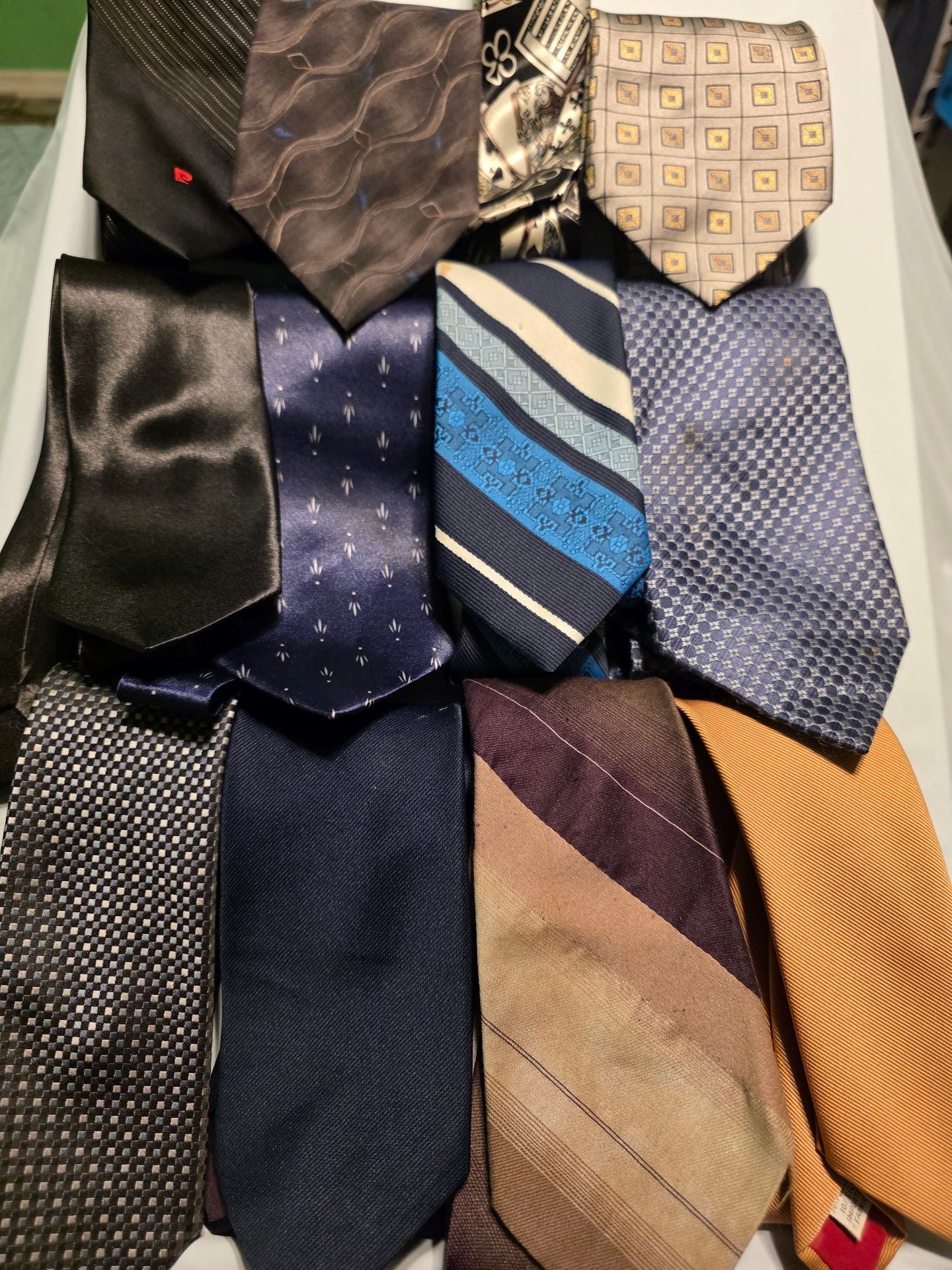 Bulk Lot 25 pc Men's Ties Silk and Polyester Mixed Lot Multiple Brands Vintage and Modern 3