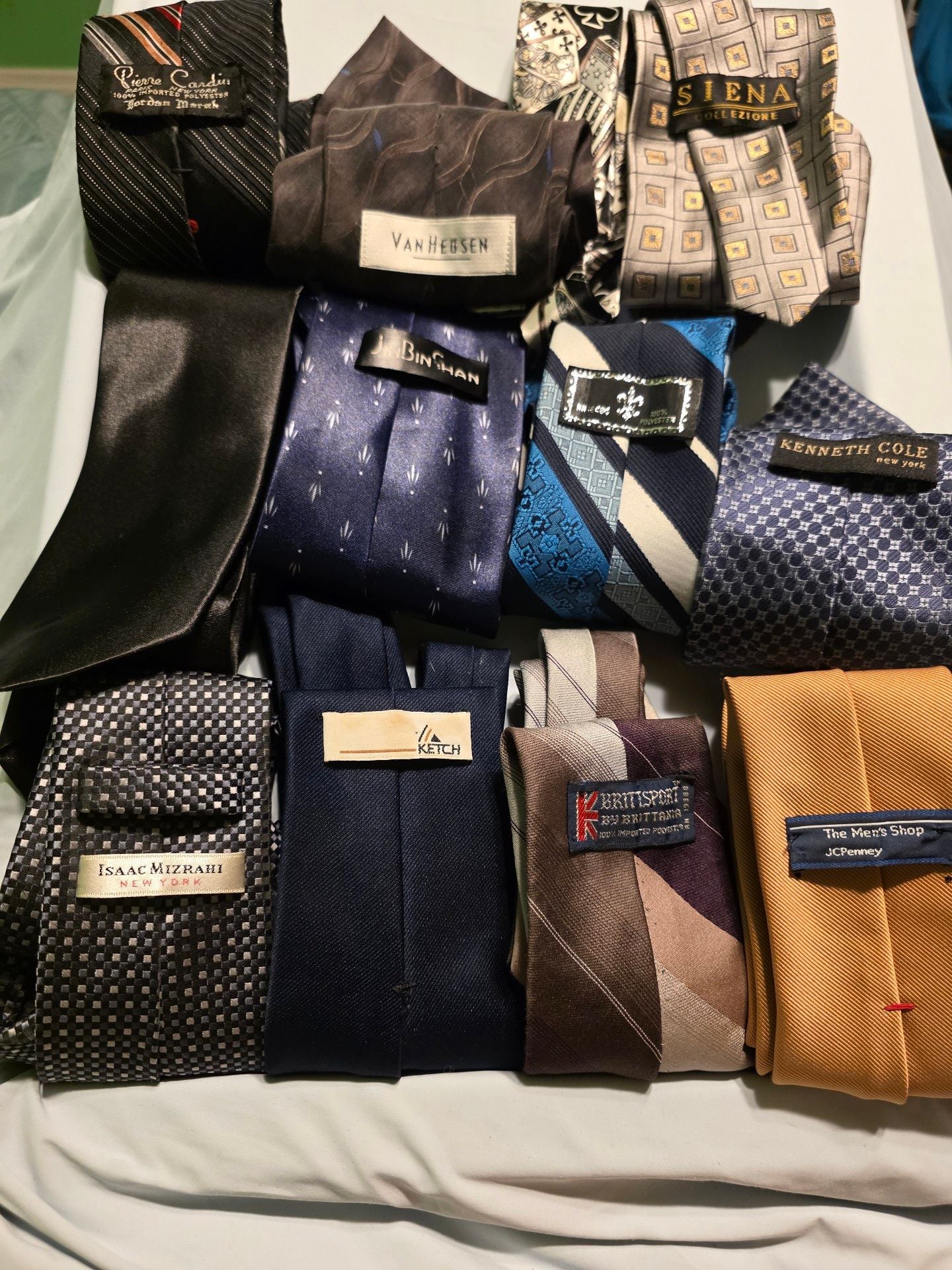 Bulk Lot 25 pc Men's Ties Silk and Polyester Mixed Lot Multiple Brands Vintage and Modern 4