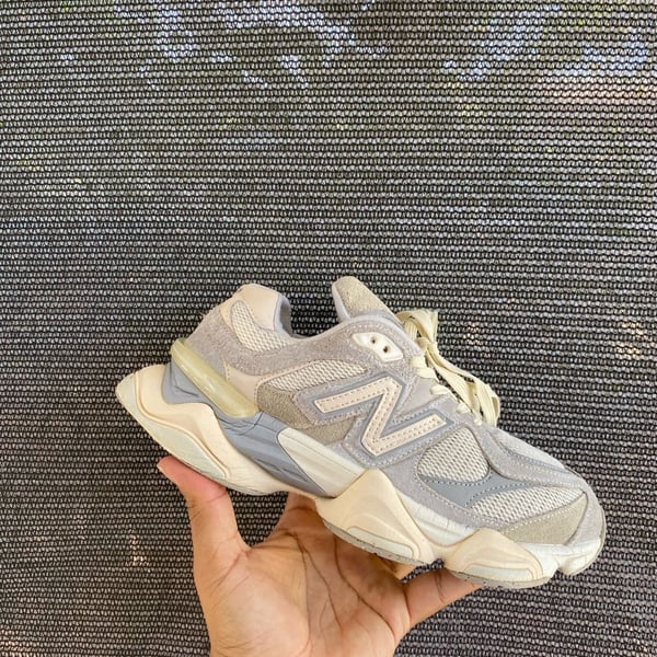 New Balance 9060 Sneaker Light Grey White