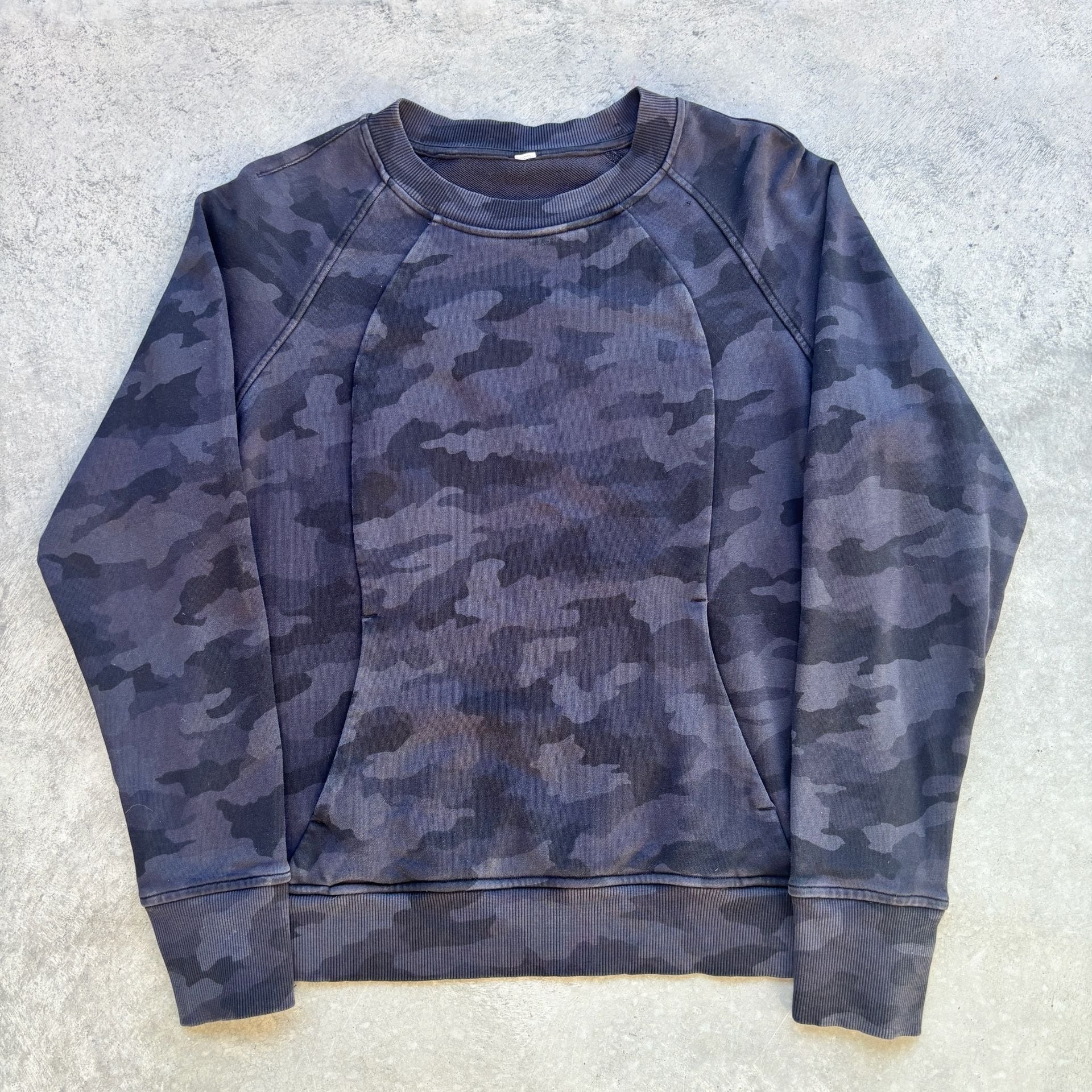 2020 Lululemon Camo Scuba Crewneck Sweatshirt Size 12 2