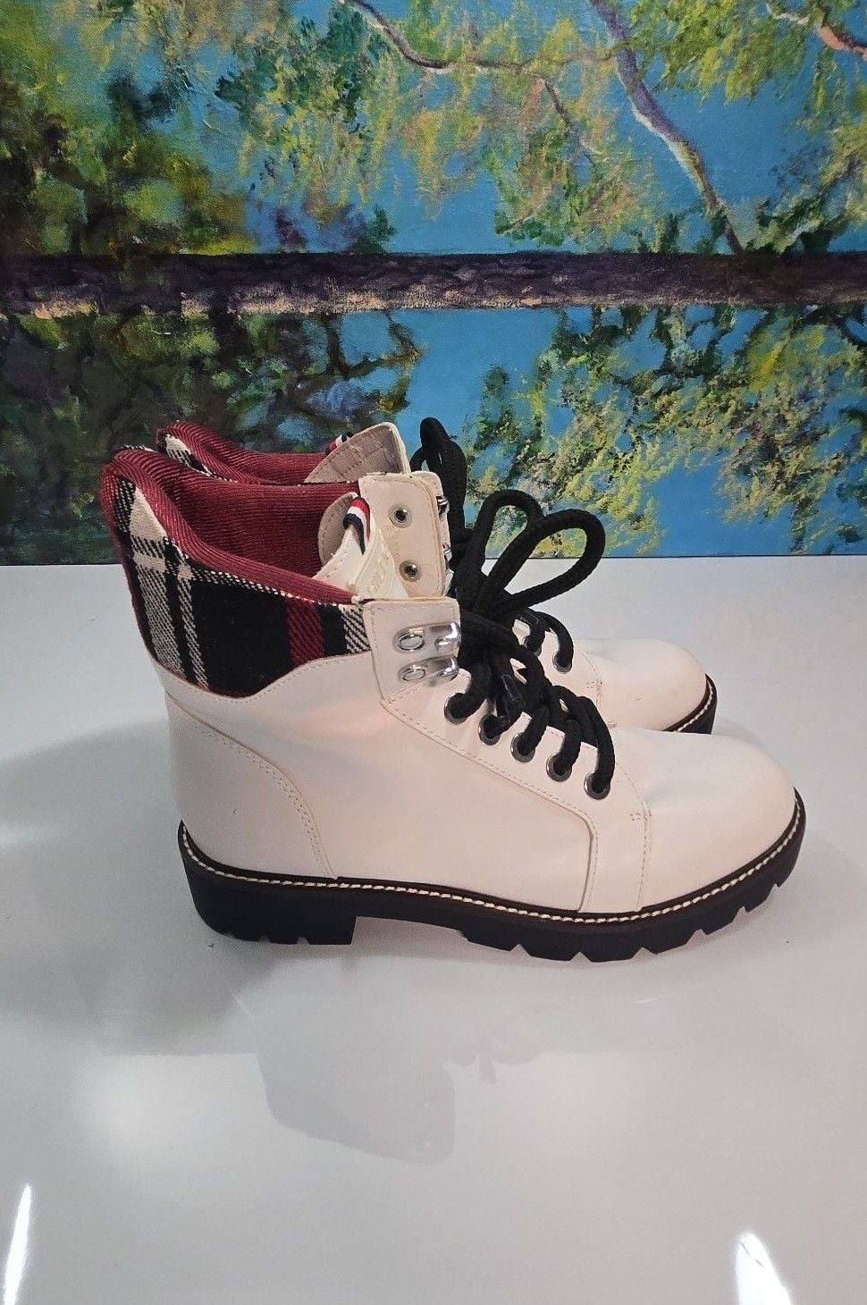 Tommy Hilfiger Leda Combat Boots White Plaid Collar Size 8.5M 5