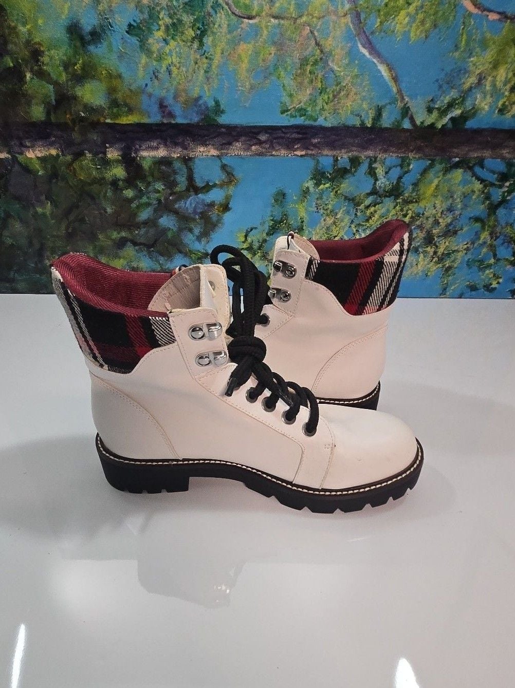 Tommy Hilfiger Leda Combat Boots White Plaid Collar Size 8.5M 7