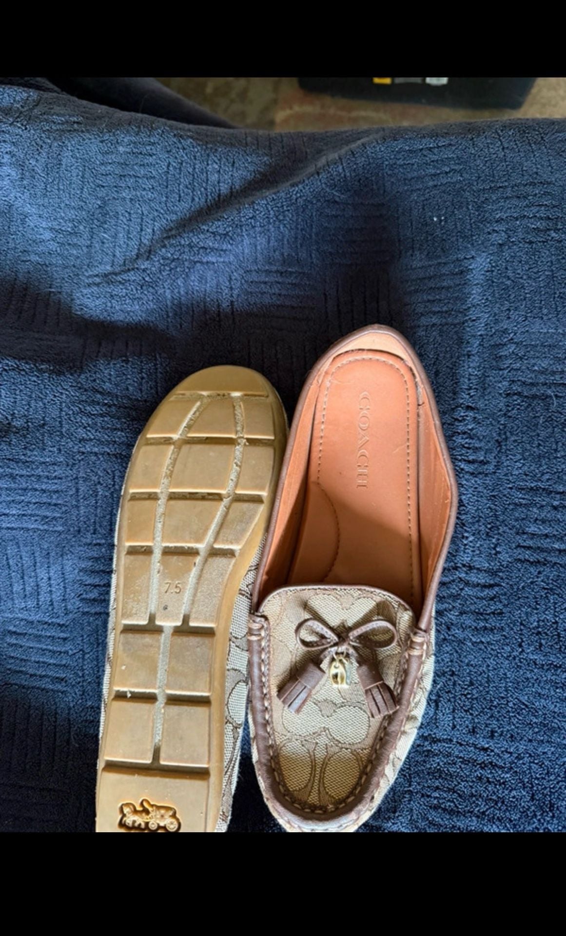 Coach Moira Sig Jacq Loafer Size 7.5 Tan Signature Jacquard Tassel 7
