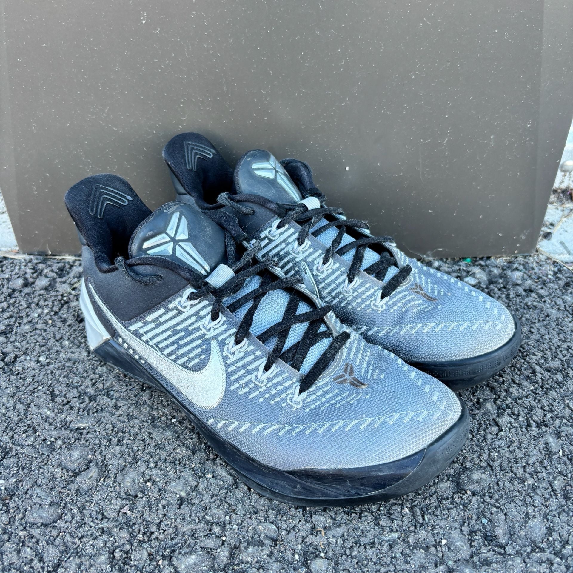 2017 Nike Kobe A.D. NikeiD Basketball Shoes No Box Grey Size 9 4