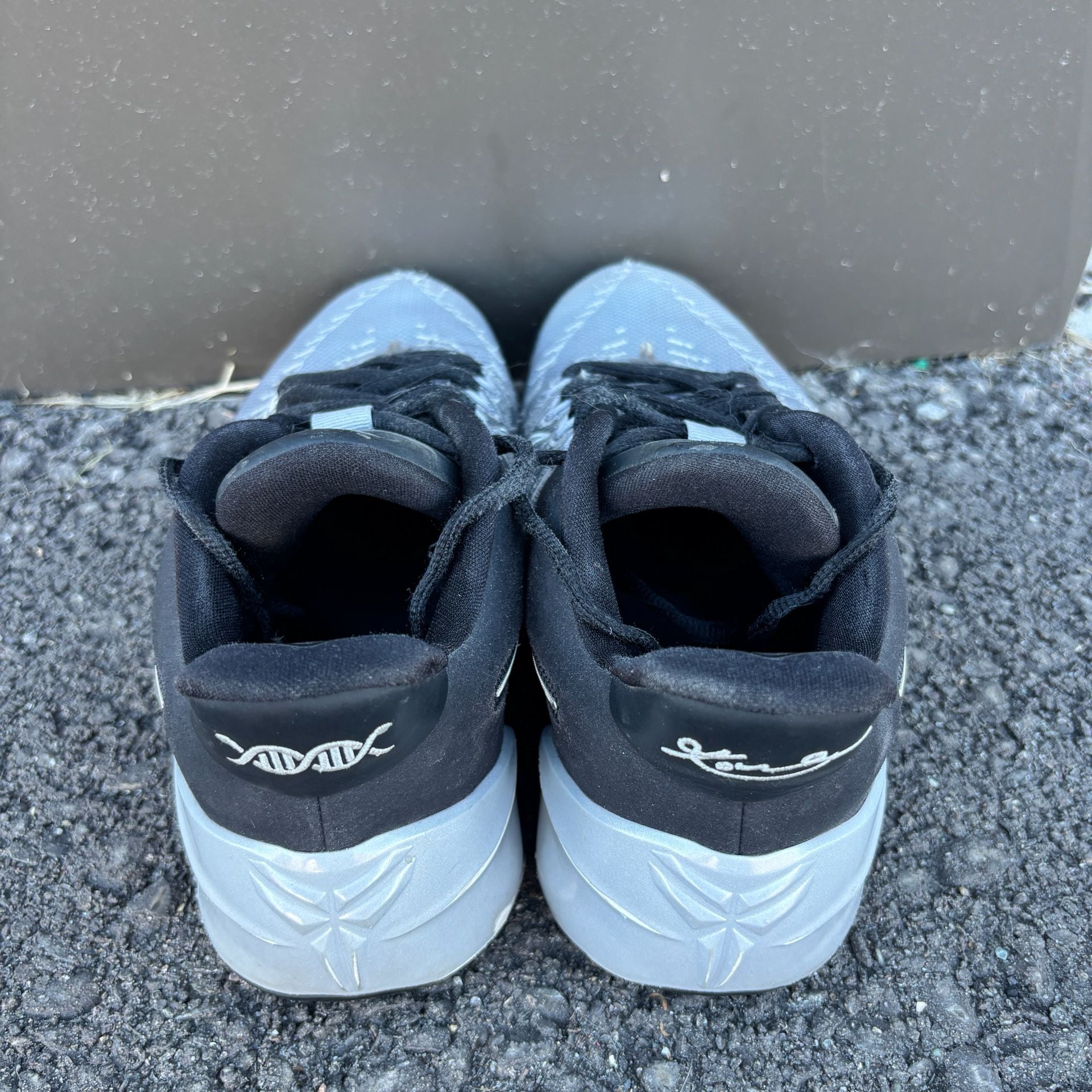 2017 Nike Kobe A.D. NikeiD Basketball Shoes No Box Grey Size 9 5