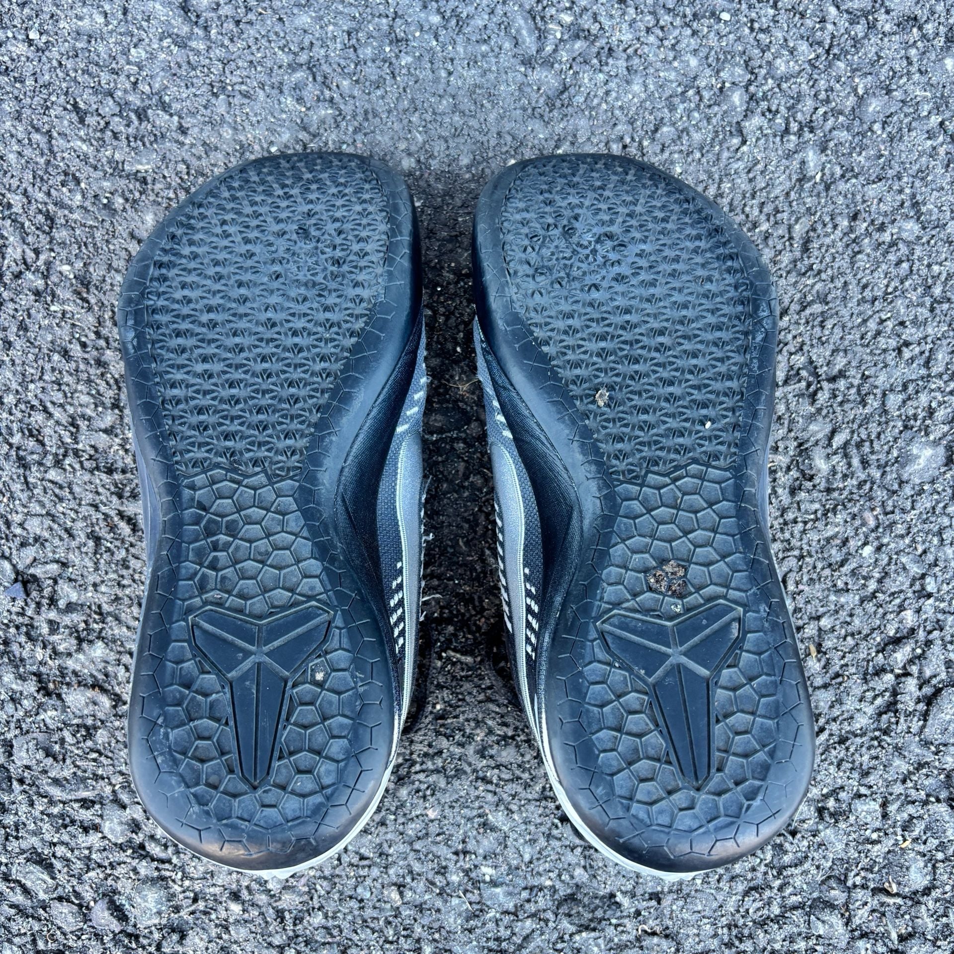 2017 Nike Kobe A.D. NikeiD Basketball Shoes No Box Grey Size 9 7