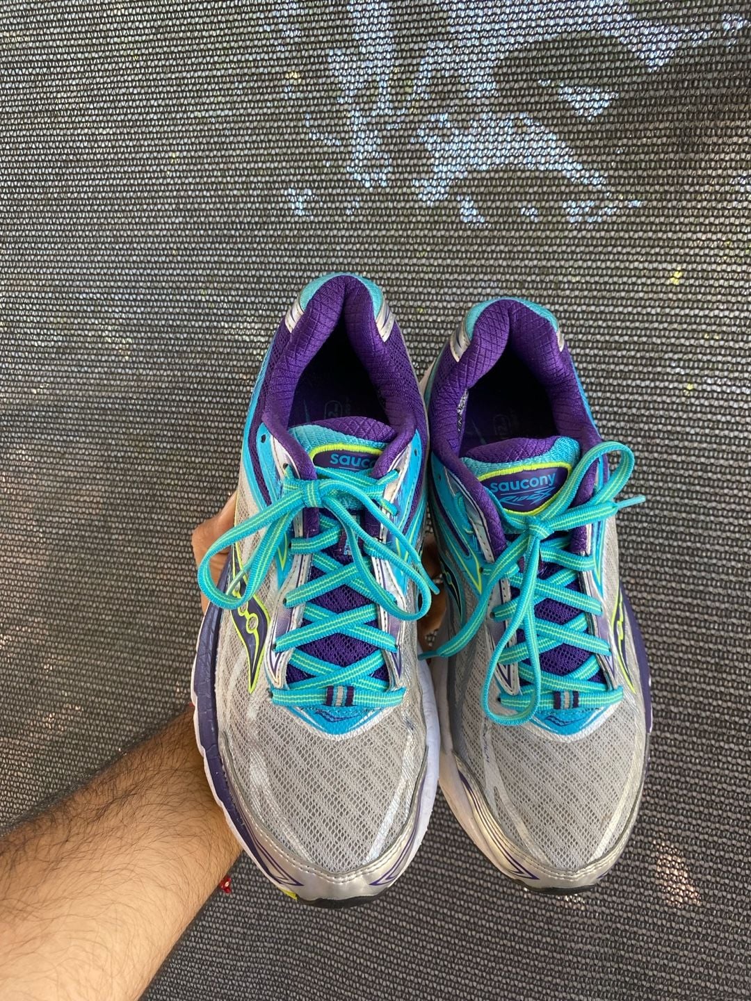 Saucony Ride 8 Size 8 .5 Silver Purple Blue Running Shoes 3