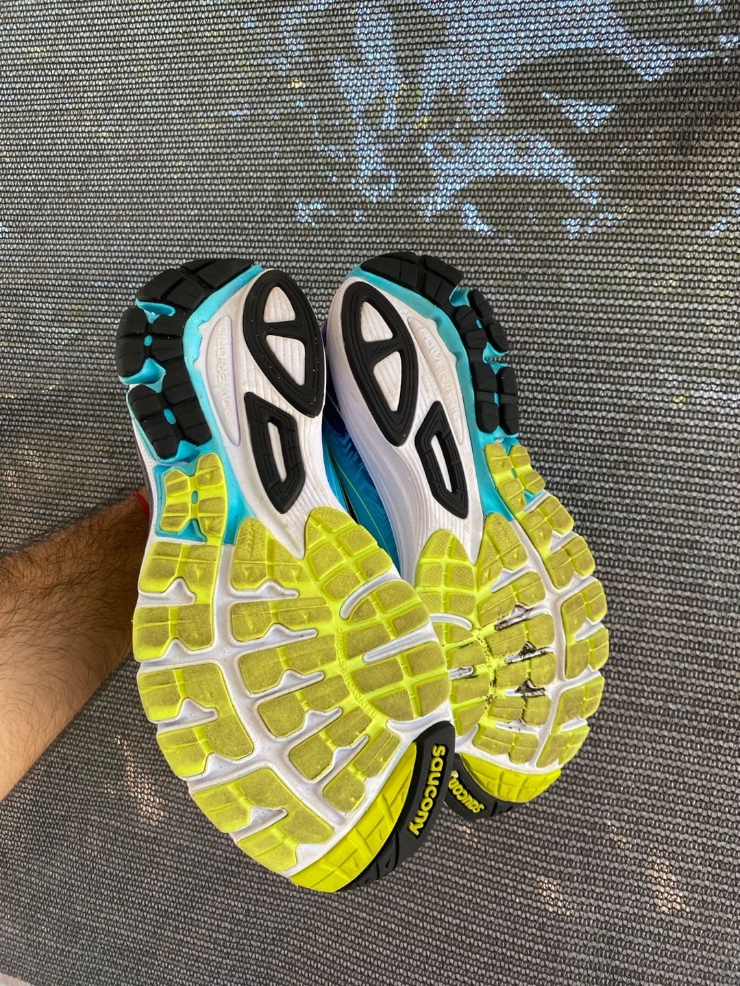 Saucony Ride 8 Size 8 .5 Silver Purple Blue Running Shoes 7