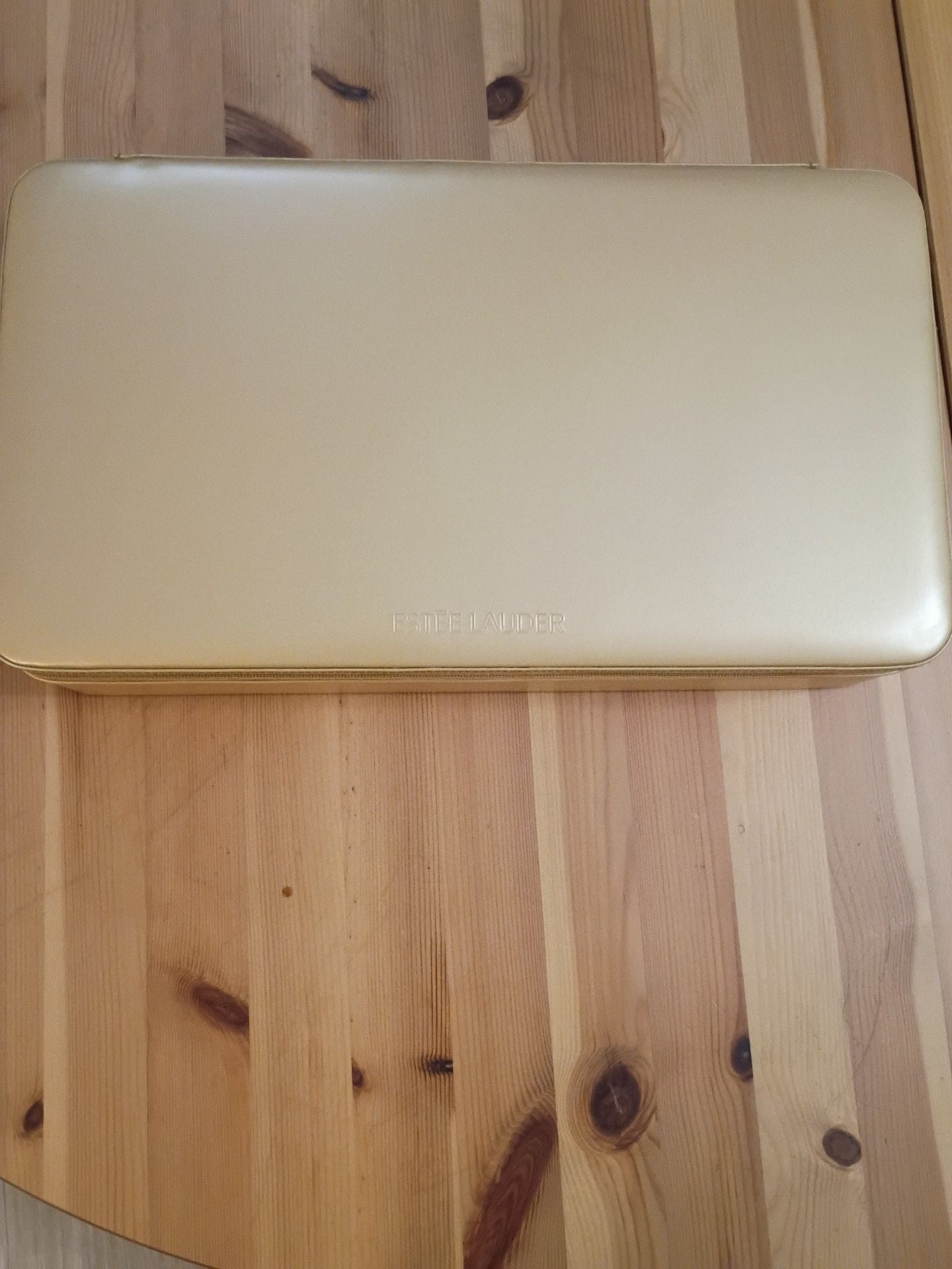 Estee Lauder Vintage Gold Makeup Jewelry Case Train Box Vanity Bag 2