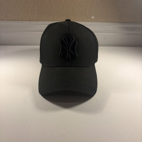 New Era New York Yankees 9FORTY A-Frame Snapback Hat Black
