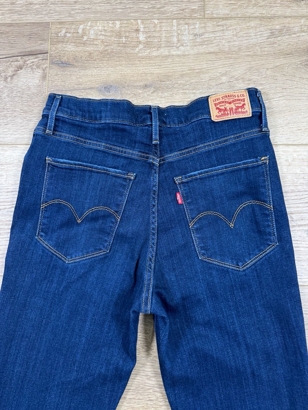 Levi’s 724 High Rise Straight Jeans 30 Dark Wash Stretch Raw Hem 11