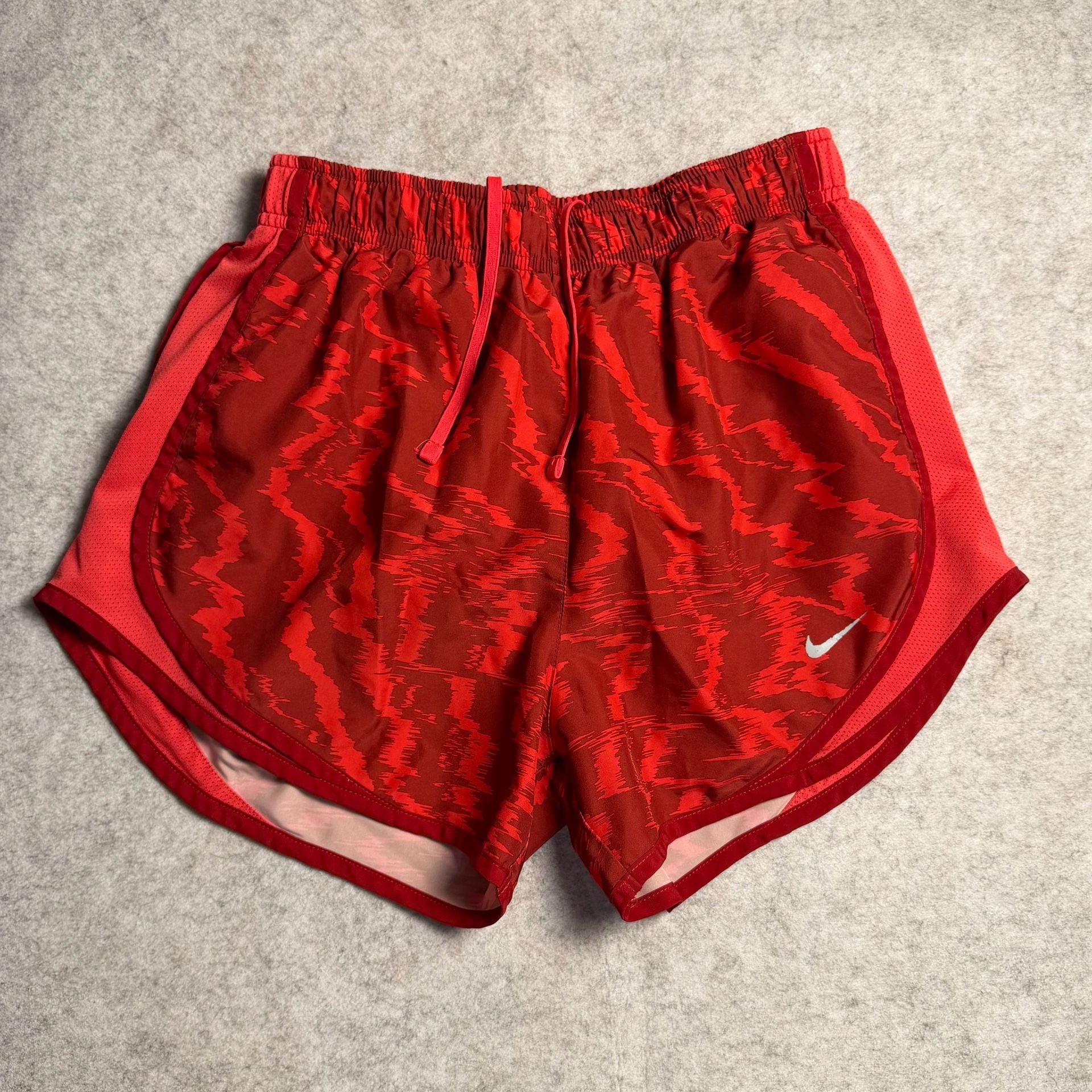 Nike Dri-Fit Running Shorts Size S Red Patterned Activewear 2