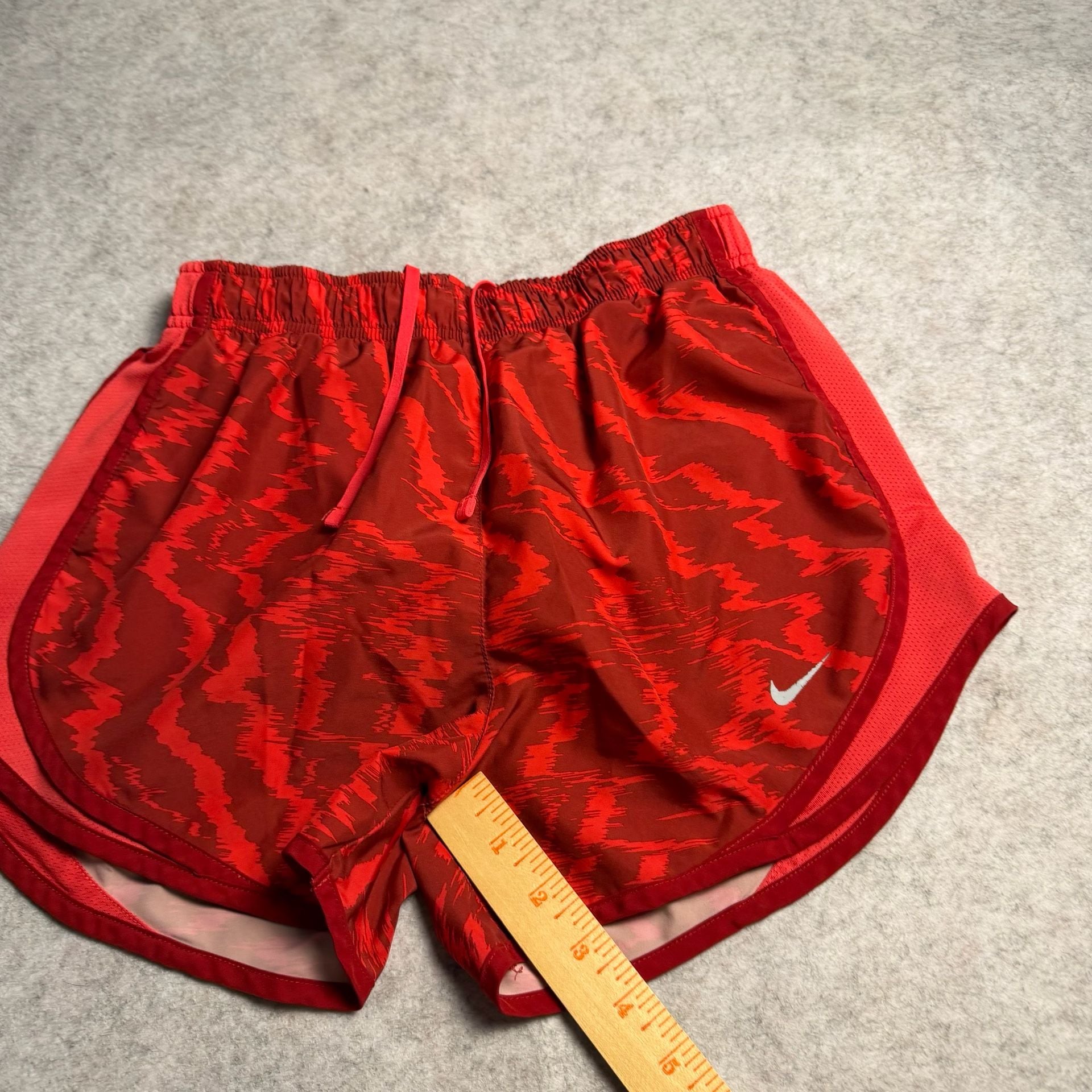 Nike Dri-Fit Running Shorts Size S Red Patterned Activewear 6