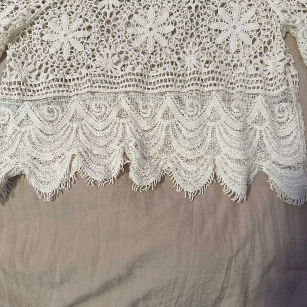 Rebellion Again Crochet Top Size M Ivory Floral Boho Beach 5