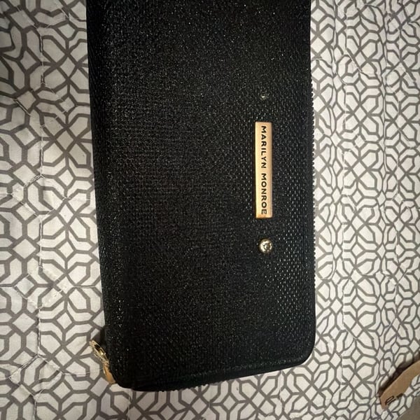 Marilyn Monroe Black Glitter Zip Around Wallet