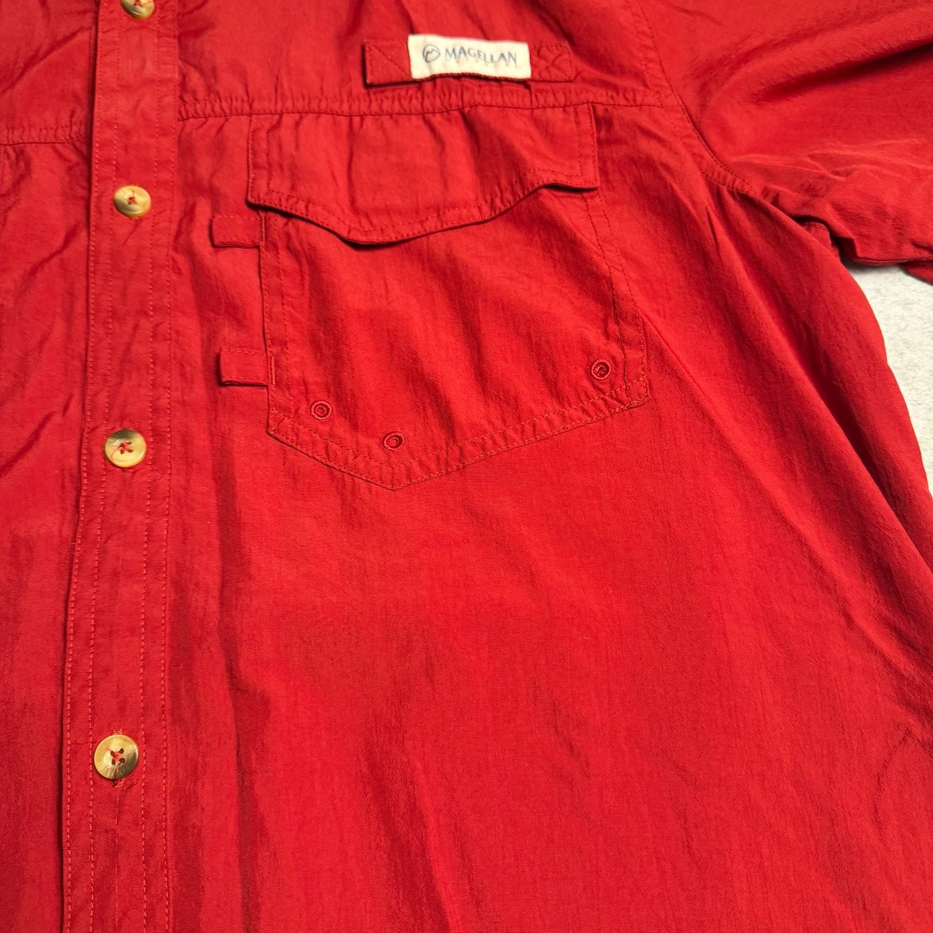 Magellan Outdoors Fish Gear Short Sleeve Button Up Shirt Size M Red Angler Fit 5