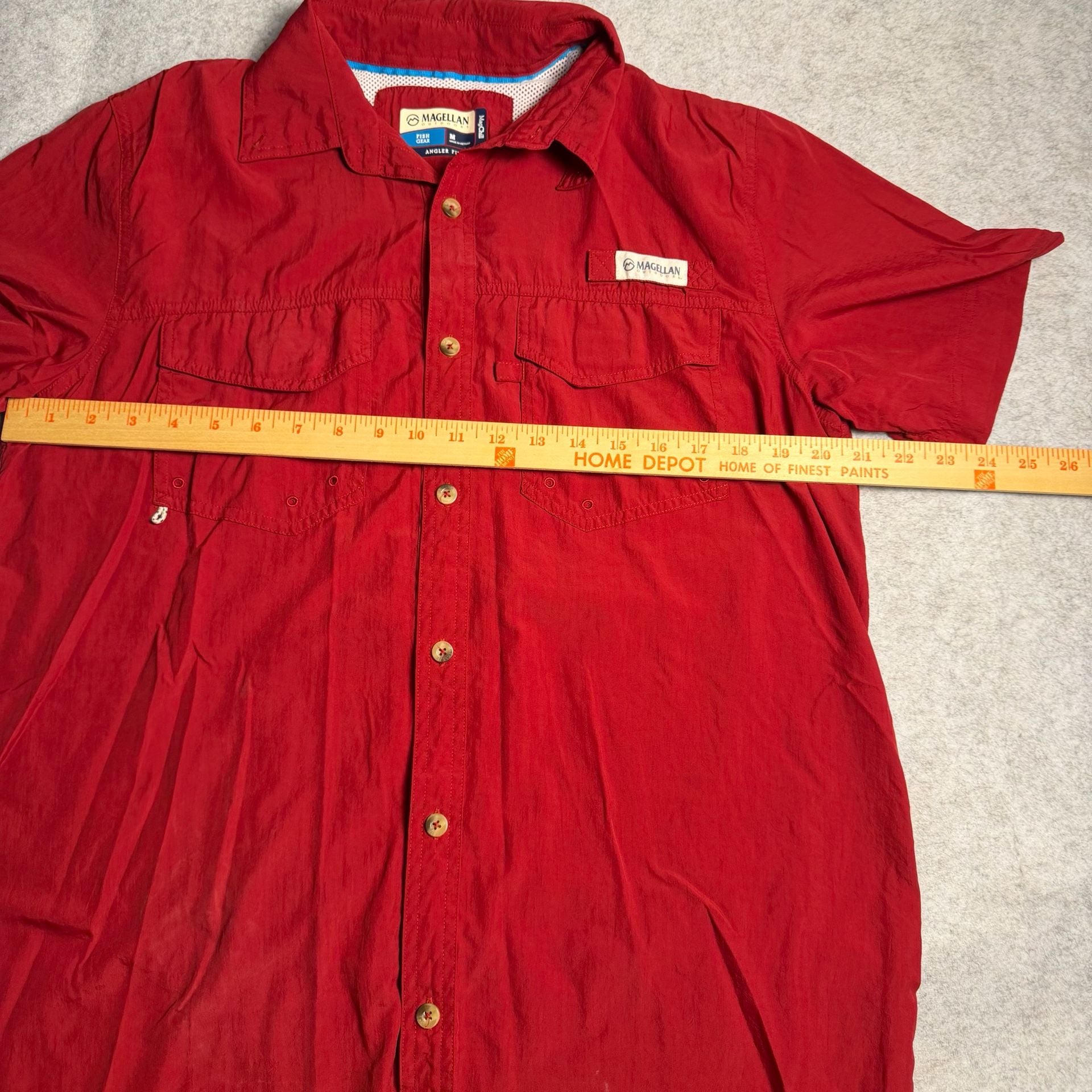 Magellan Outdoors Fish Gear Short Sleeve Button Up Shirt Size M Red Angler Fit 7