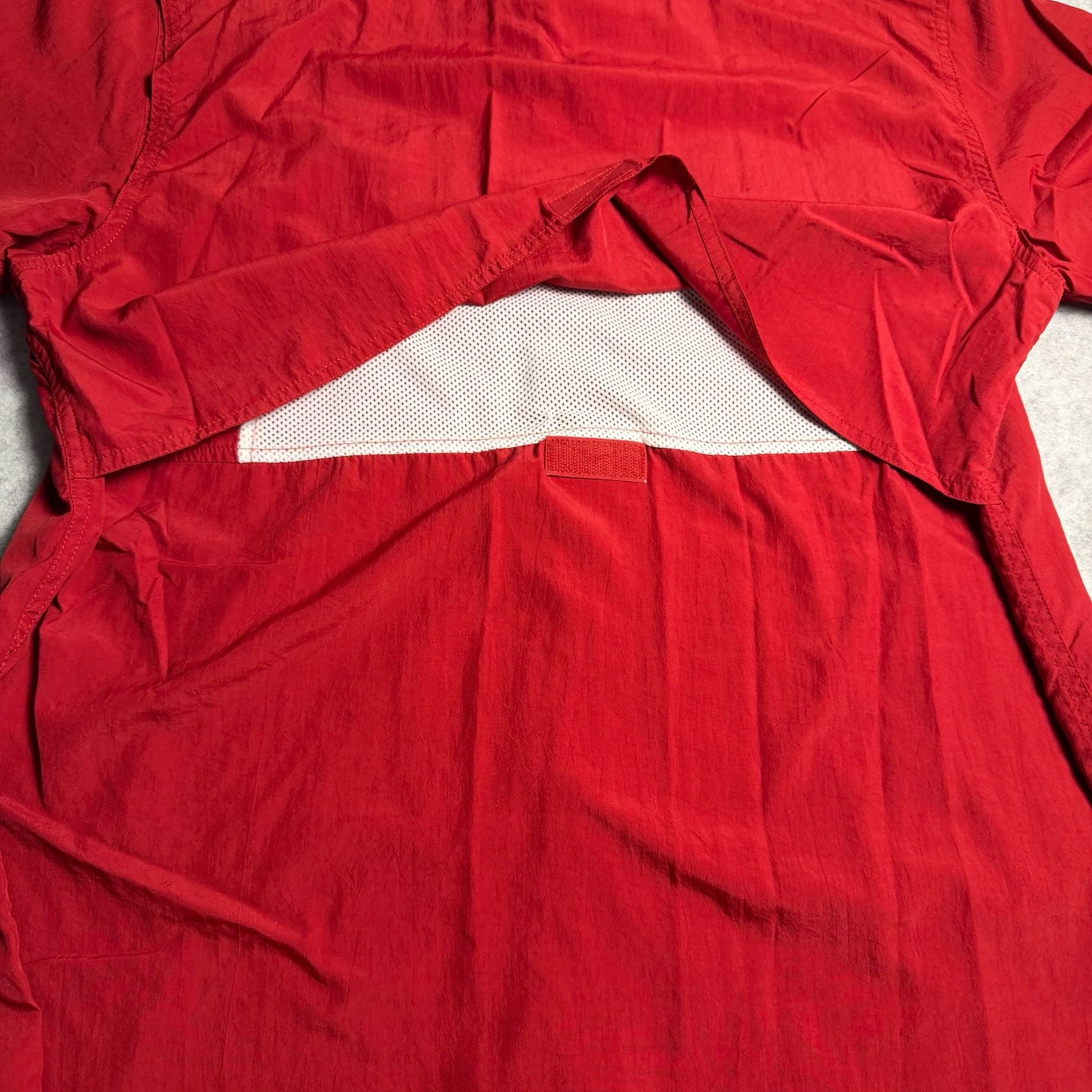 Magellan Outdoors Fish Gear Short Sleeve Button Up Shirt Size M Red Angler Fit 13