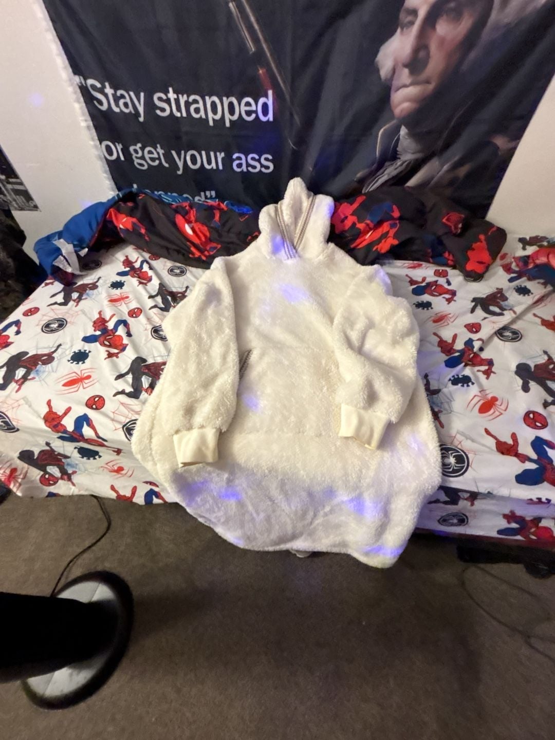 UGG Sherpa Hoodie White Fleece Pullover 2