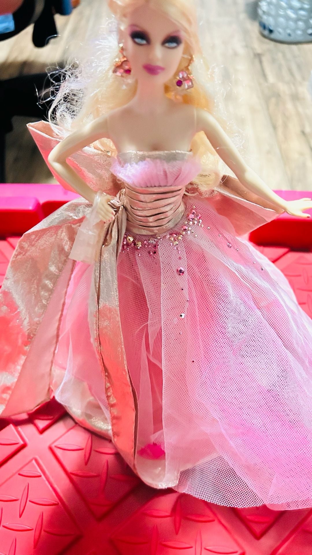Mattel 2009 Holiday Barbie Doll Pink Dress 3