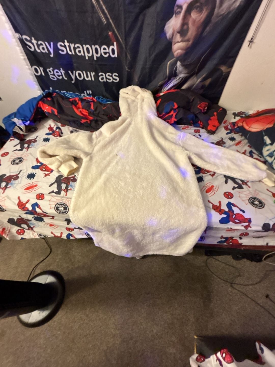 UGG Sherpa Hoodie White Fleece Pullover 4