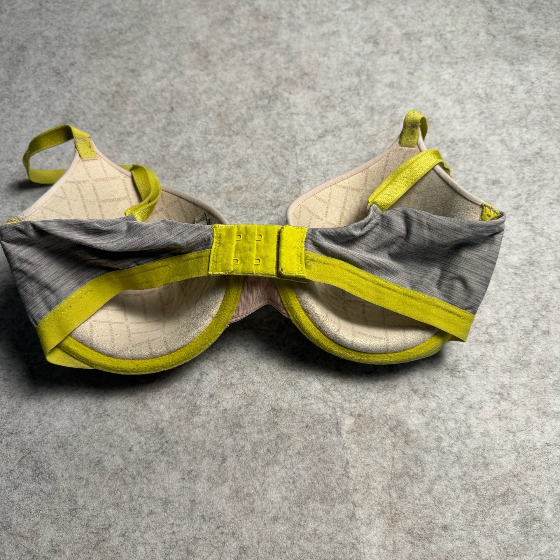 Victoria's Secret Uplift Semi Demi Bra Size 32DD Gray Yellow Underwire 3