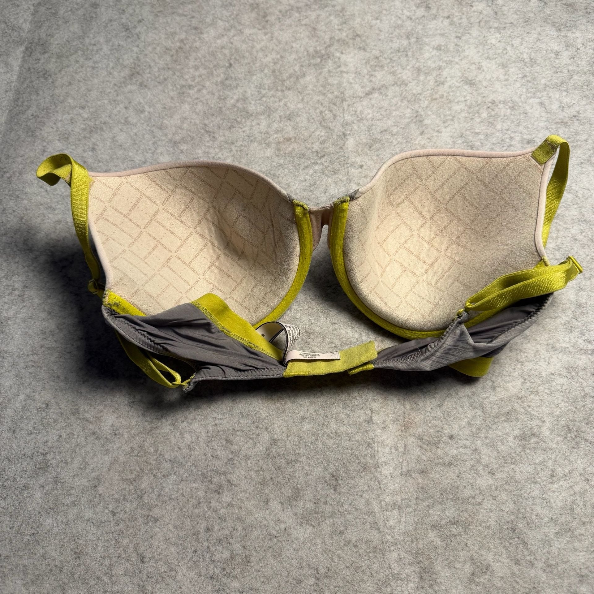 Victoria's Secret Uplift Semi Demi Bra Size 32DD Gray Yellow Underwire 4