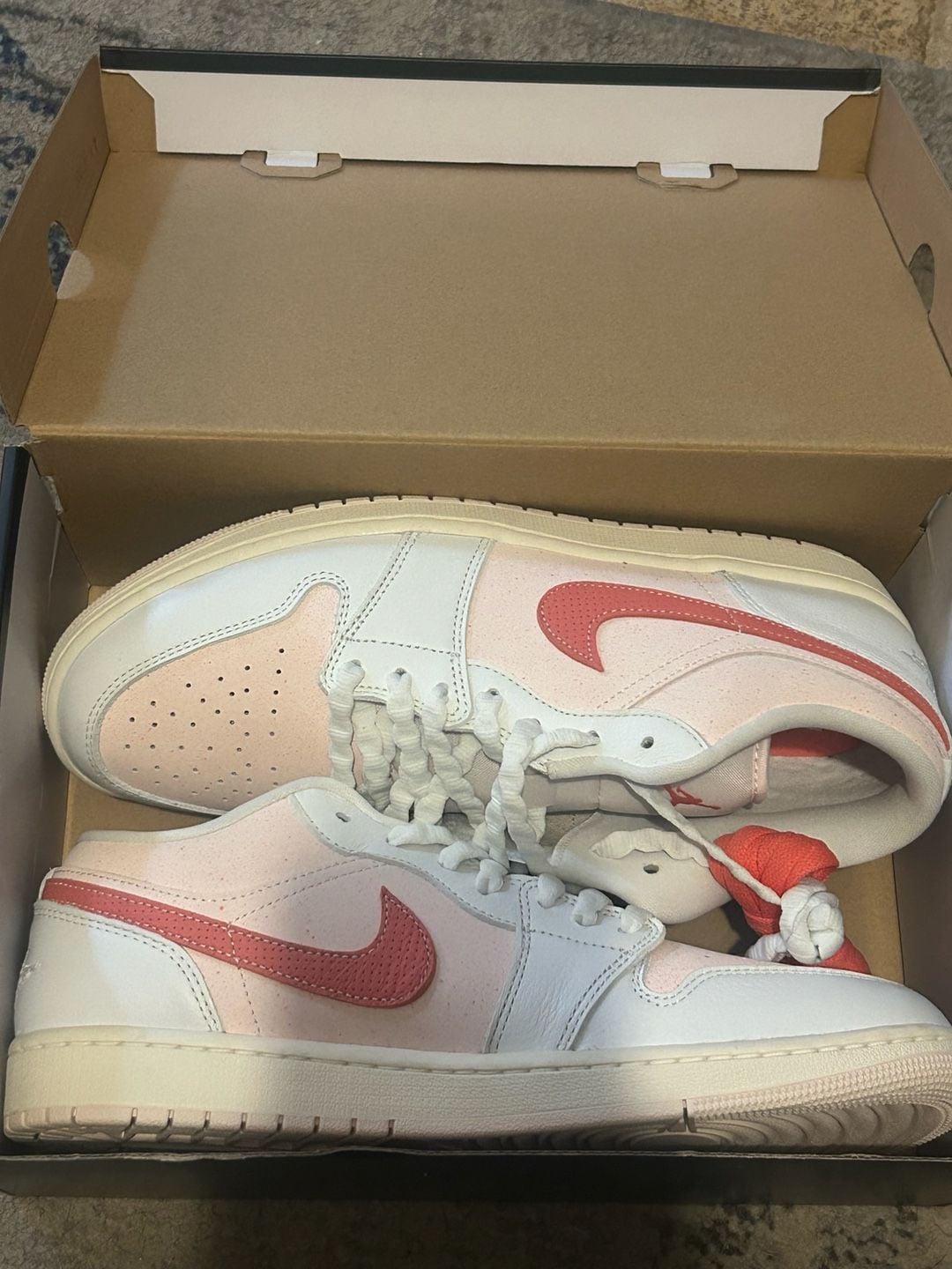 New w box Jordan Air Jordan 1 Low SE Size 12 Strawberry Milkshake Sneakers 3