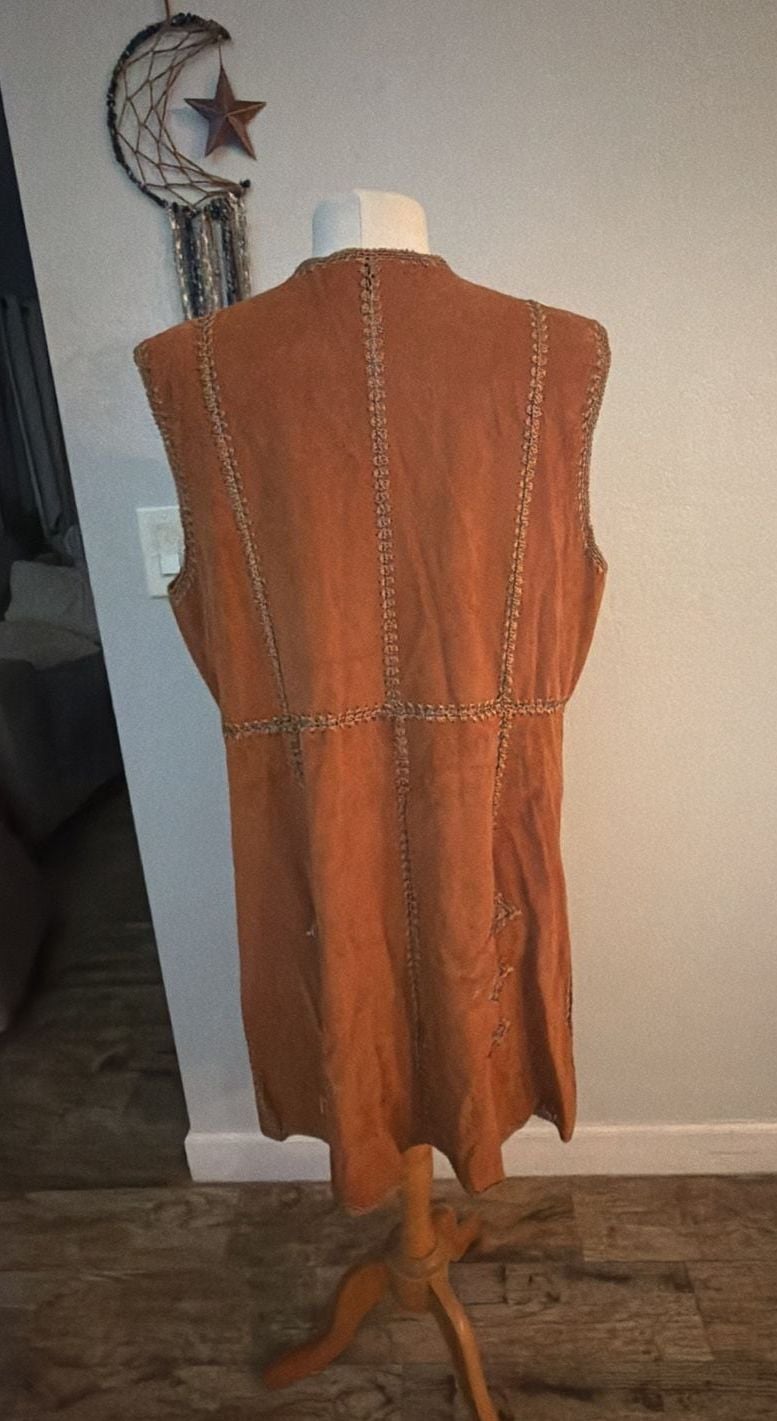 Mechant Suede Vest Size XL Brown suede Boho Embroidered Trim 6
