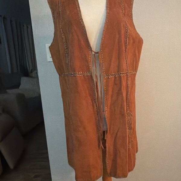 Mechant Suede Vest Size XL Brown suede Boho Embroidered Trim