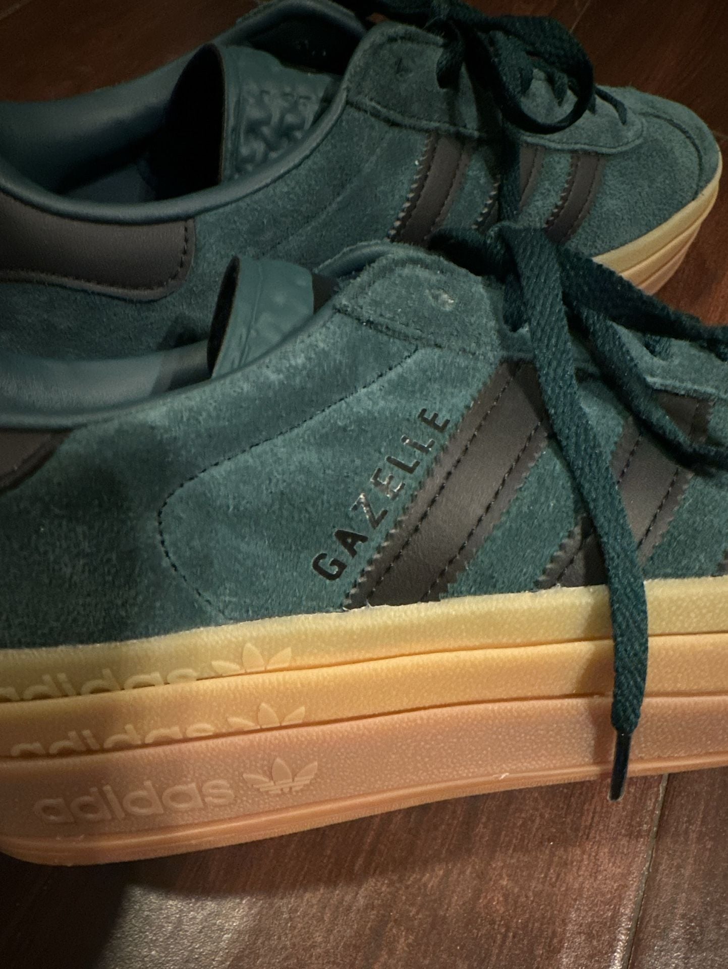 NEW Adidas Gazelle Bold Platform Sneakers Aurora Ivy Green Size 10 7
