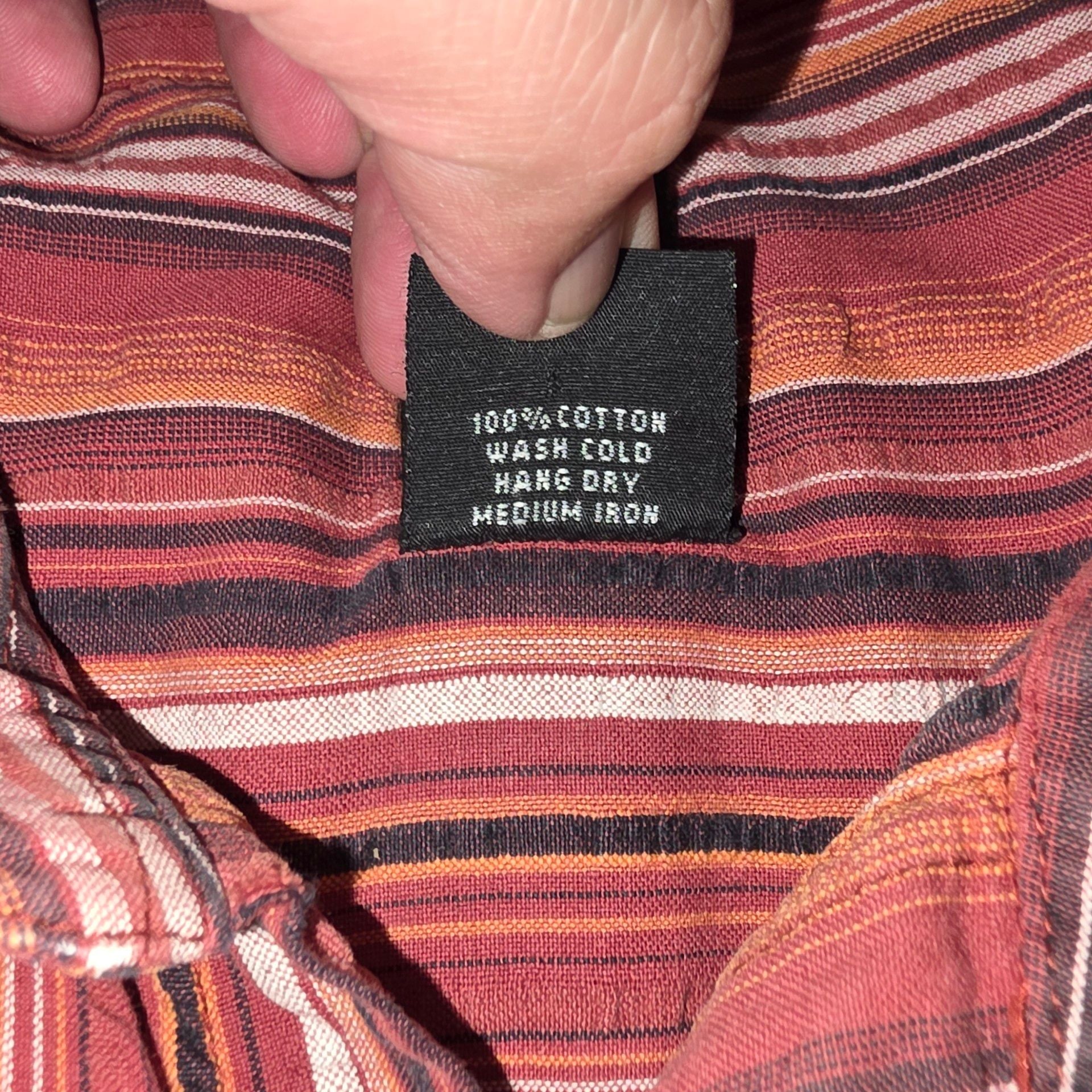 Kuhl Short Sleeve Button Up Shirt XL Red Striped Seersucker 8