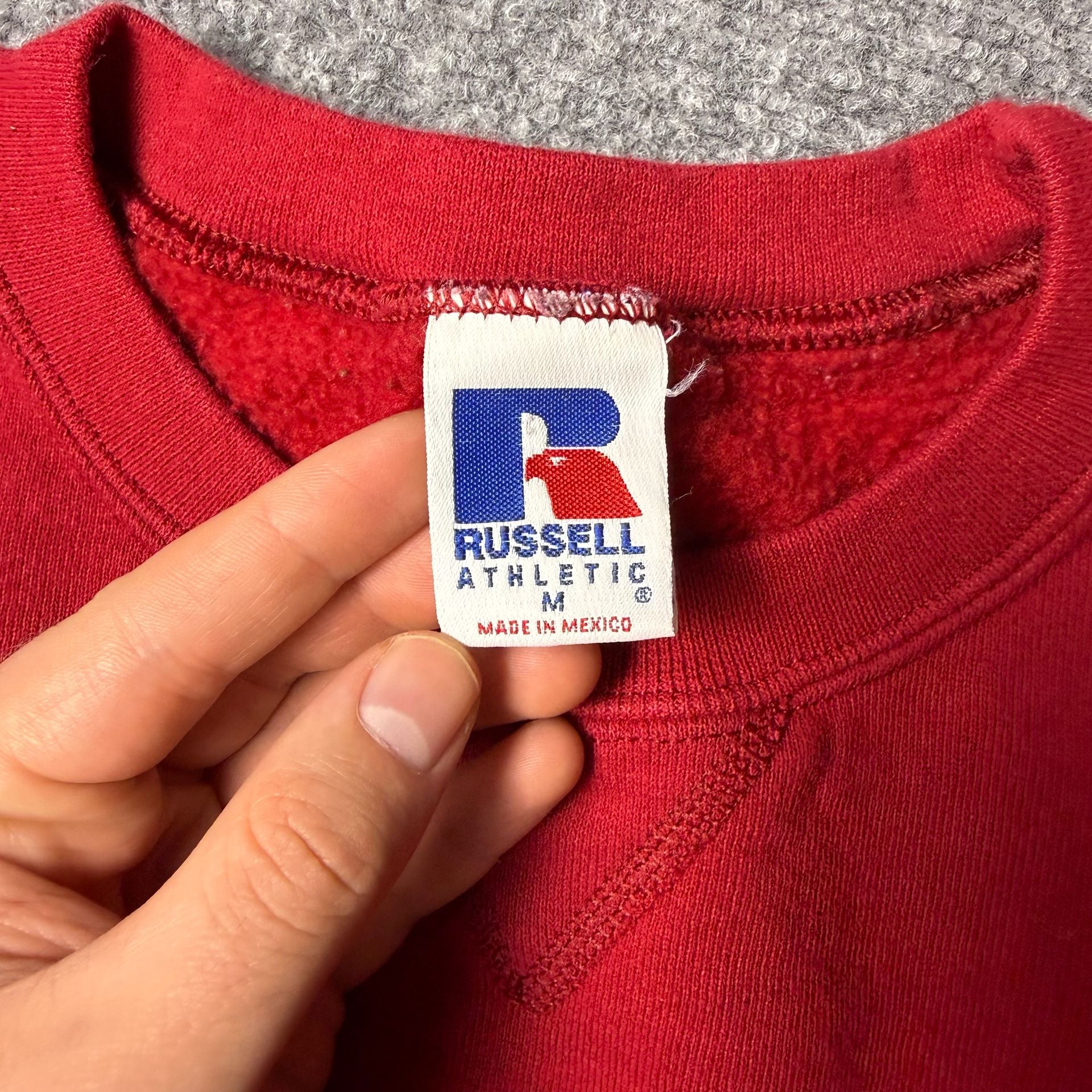 Russell Athletic Sweatshirt Size M Red Blank Crewneck Pullover 3