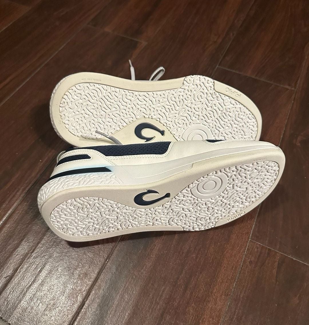 NEW OluKai Anau Sneaker Size US M9 Navy White Casual Shoes 7
