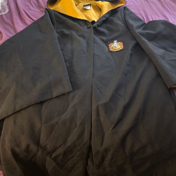 Universal Studios Harry Potter Hufflepuff Robe Size XXS Black Yellow