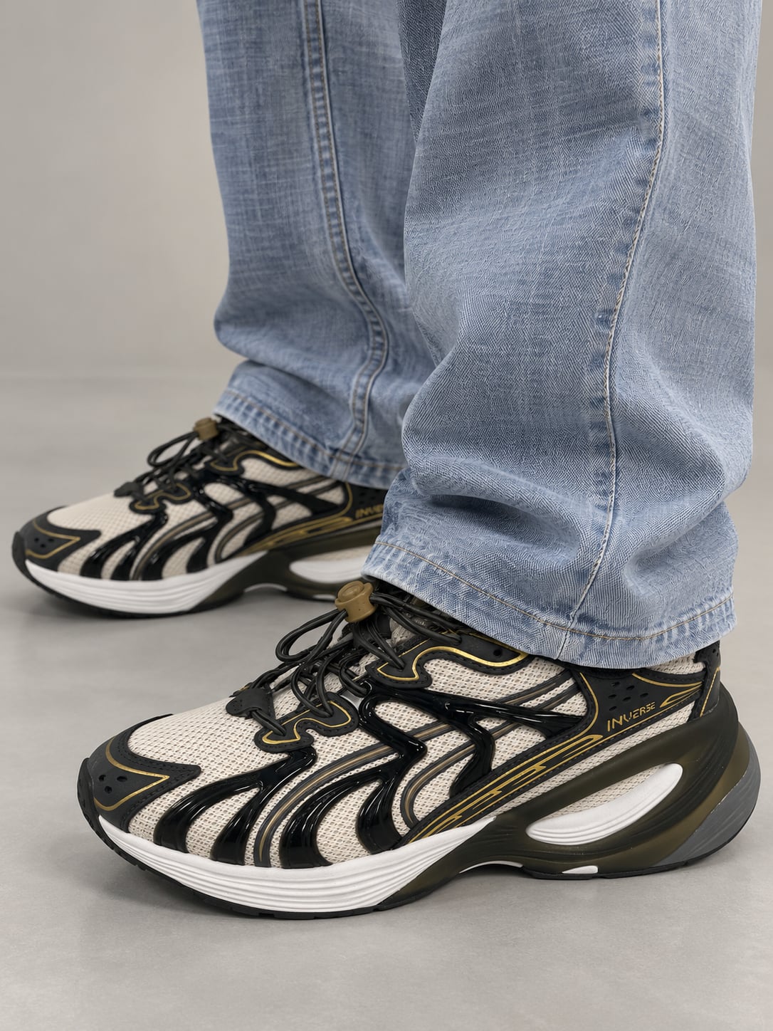 PUMA Inverse Men’s Low Top Lace-Up Athletic Sneakers White/Black/Gold 404240-03 2