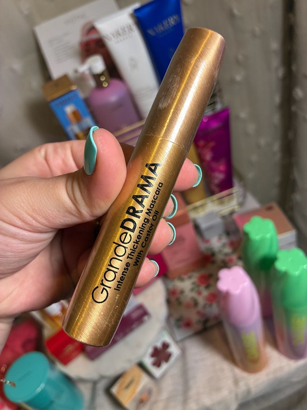 Grande Cosmetics GrandeDRAMA Intense Thickening Mascara 1