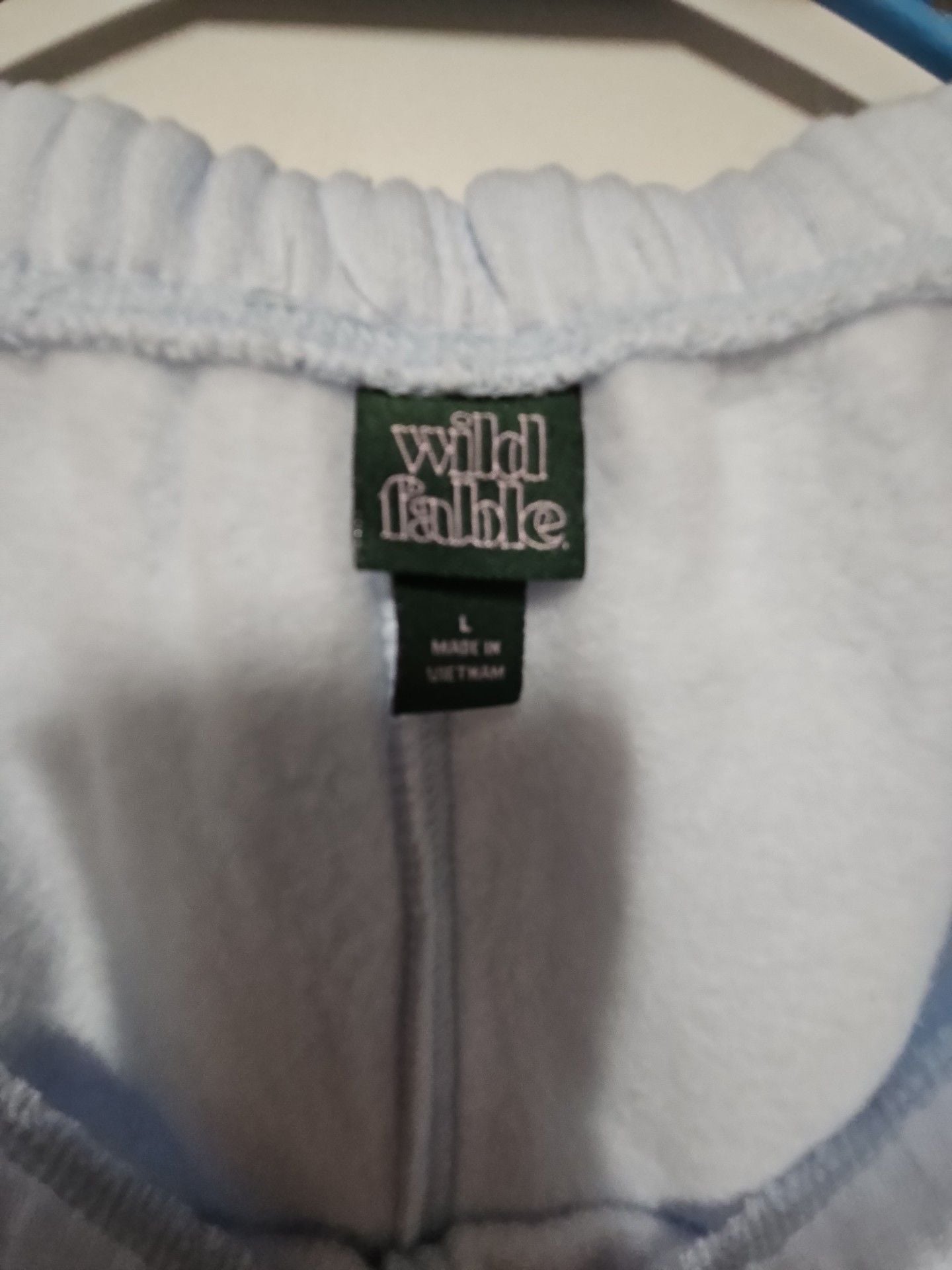 (469) Wild Fable Fleece Sweat Shorts Size L Airy Blue 4