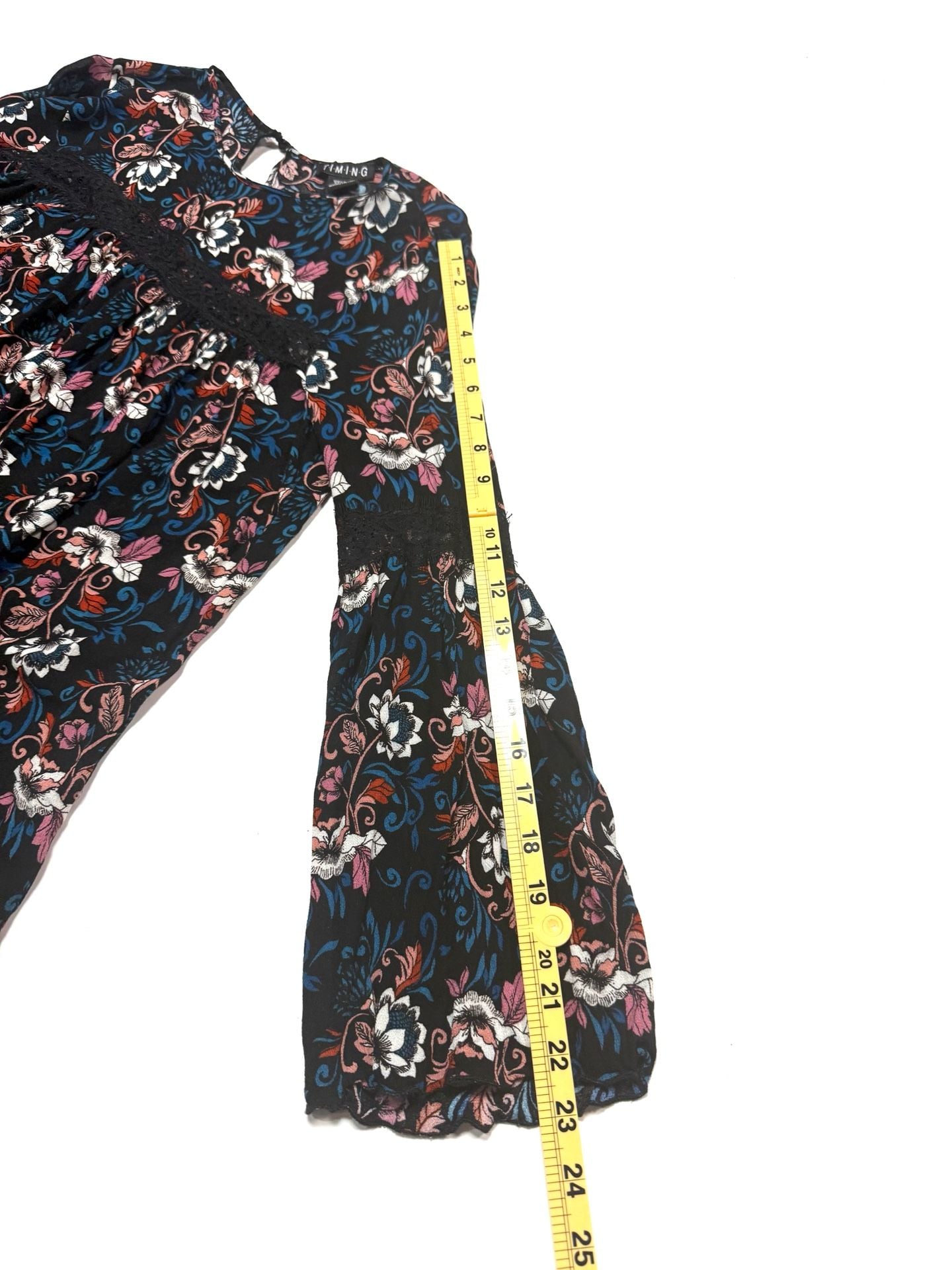 Timing Women's Dress M Cottagecore Boho Witchy Whimsigoth Cottage-Glam Fairycore Babydoll Mini Black Floral Lace Bell Sleeve Keyhole Back High Low Hem Rayon 4