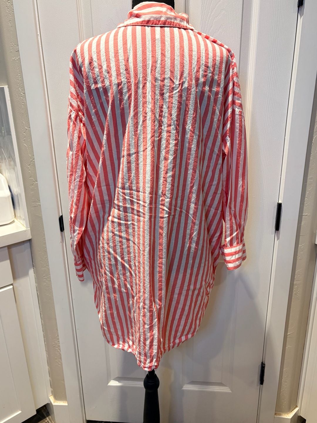 Joyspun Woven Long Sleeve Sleepshirt Size M Coral Striped (172) 3